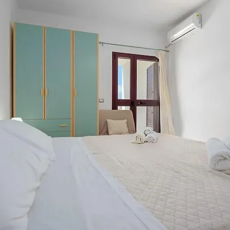 Porto Istana 7 - Casa Con Spiaggia A 800 M Apartment